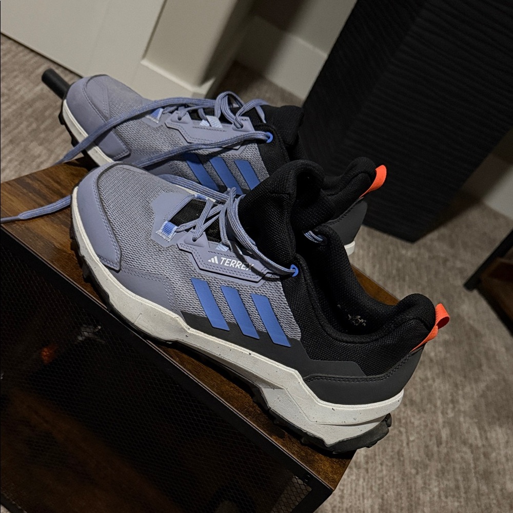 Adidas Terrex Blue and Black Men's Athletic Shoes - Picture 2 of 7